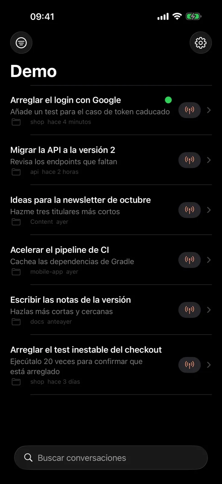 Las conversaciones de Claude Code del ordenador, con su proyecto y cuándo se usaron. El punto verde marca las que están abiertas.